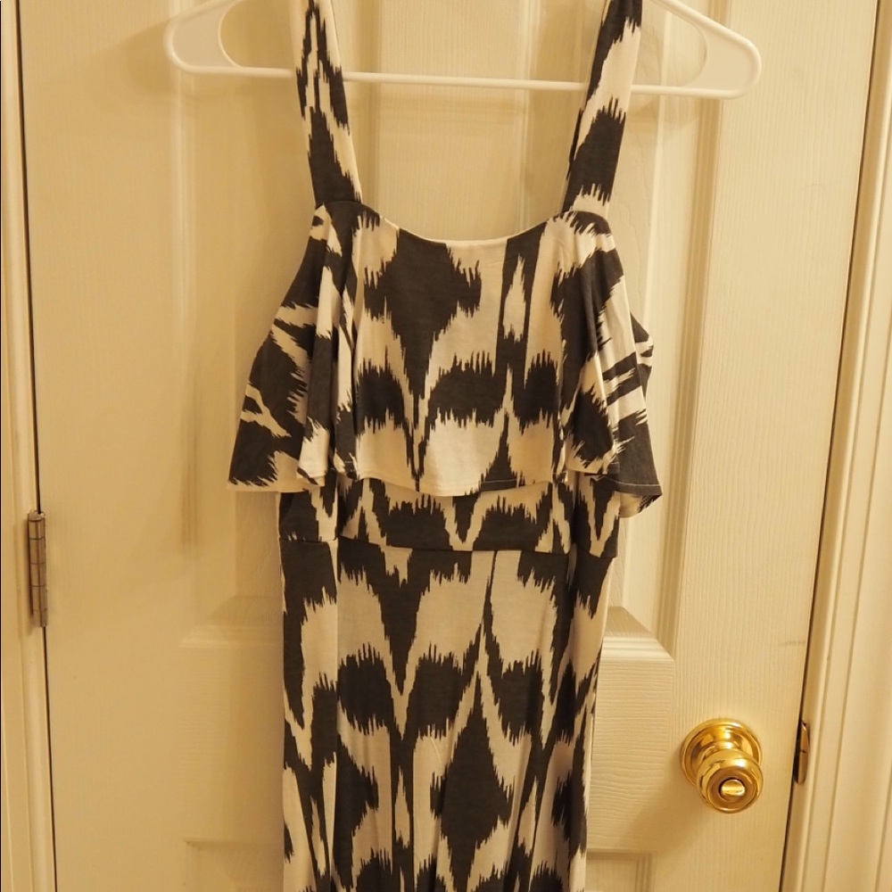 LOFT chevron patterned olive & cream knit dress